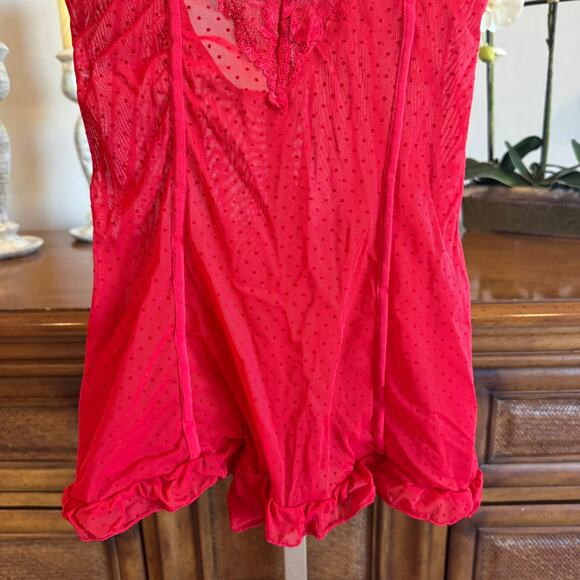 Sold at Fredrick's Just Sexy Lingerie Red Sheer Lace Negligee Size M Never Worn - Picture 3 of 7